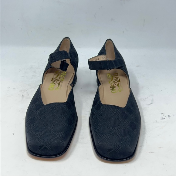 Ferragamo NWOT Vintage Black Textured Mary Jane Flats. - Picture 6 of 11